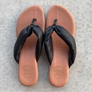 Andre Assous Black Featherweight Leather Slide Sandal Made In Spain Size 9